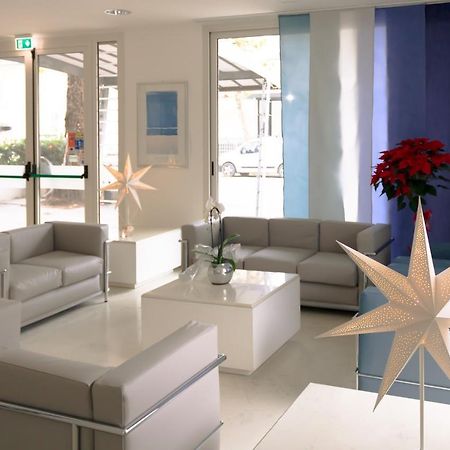 Residence Marittimo Riccione Exterior foto