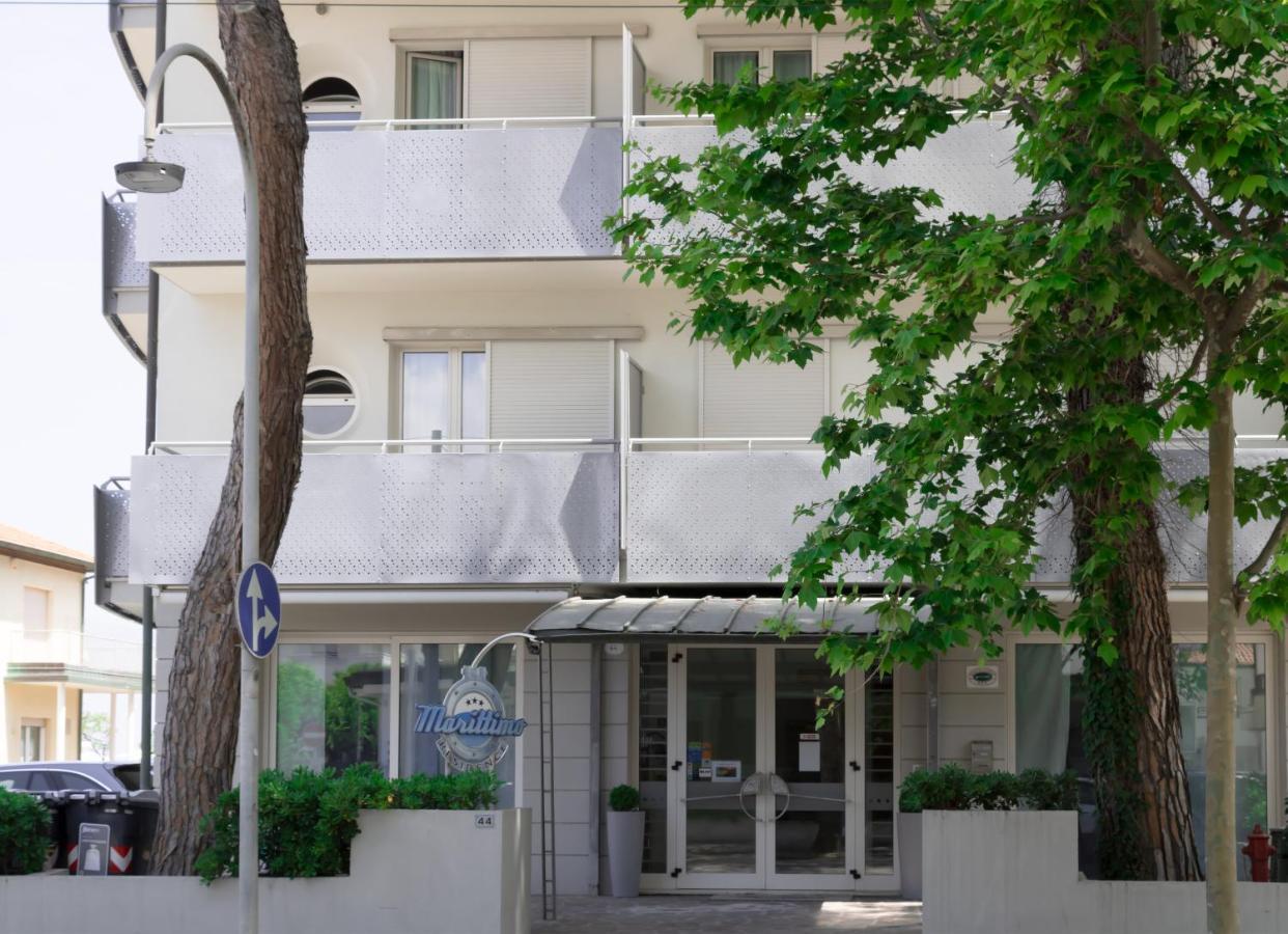 Residence Marittimo Riccione Exterior foto